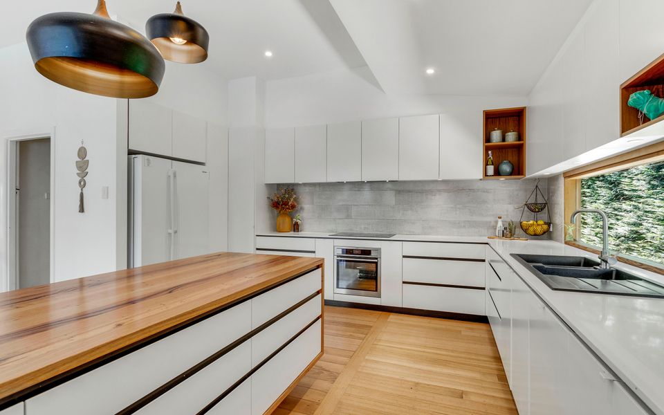 Cronulla - Old Mt Martha With A Modern Touch - Swimming Pool - walk to South Beach