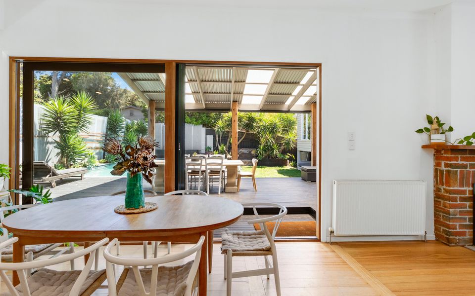 Cronulla - Old Mt Martha With A Modern Touch - Swimming Pool - walk to South Beach