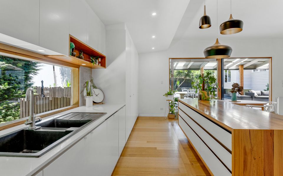 Cronulla - Old Mt Martha With A Modern Touch - Swimming Pool - walk to South Beach
