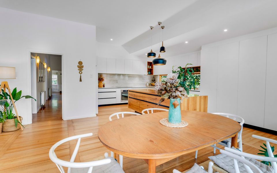 Cronulla - Old Mt Martha With A Modern Touch - Swimming Pool - walk to South Beach