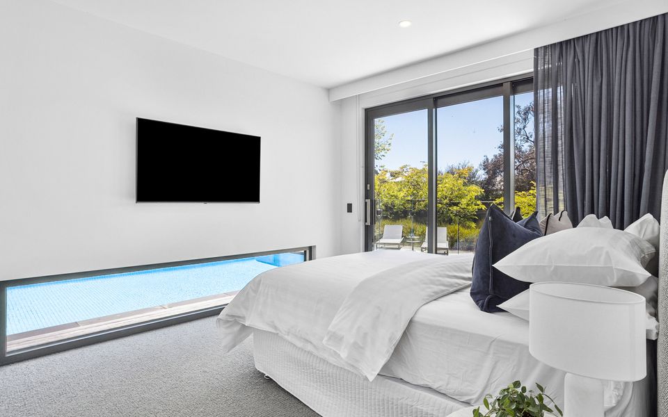 Designer House by the Village and Beach