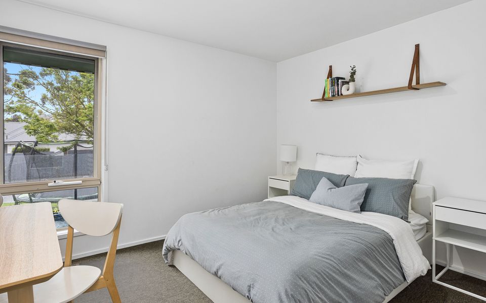 Quiet Outdoor Entertainer