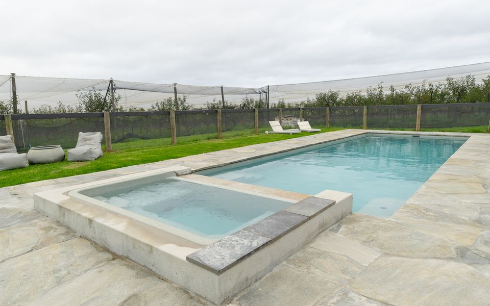Pepper Paddocks - Warehouse meets Farm Winter Special - stay 2 or more nights and get an extra night for Free ! Available May 2026 - August 2026