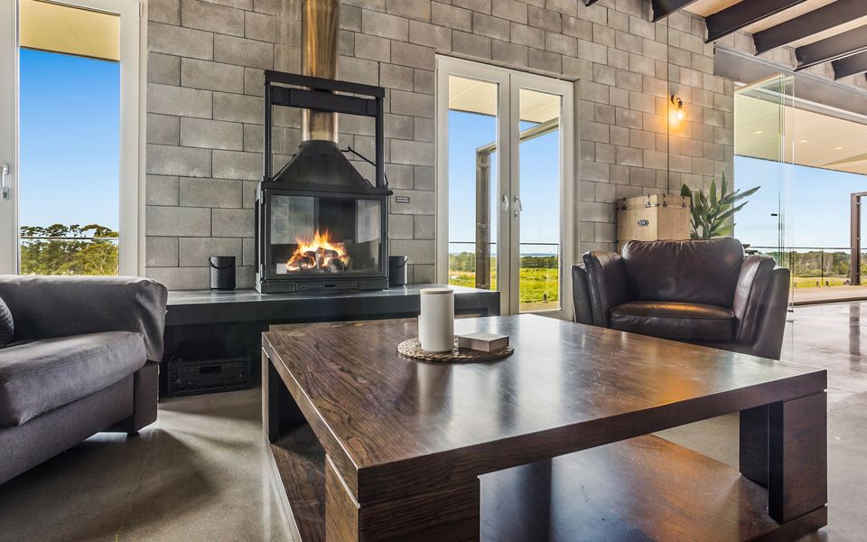 Pepper Paddocks - Warehouse meets Farm