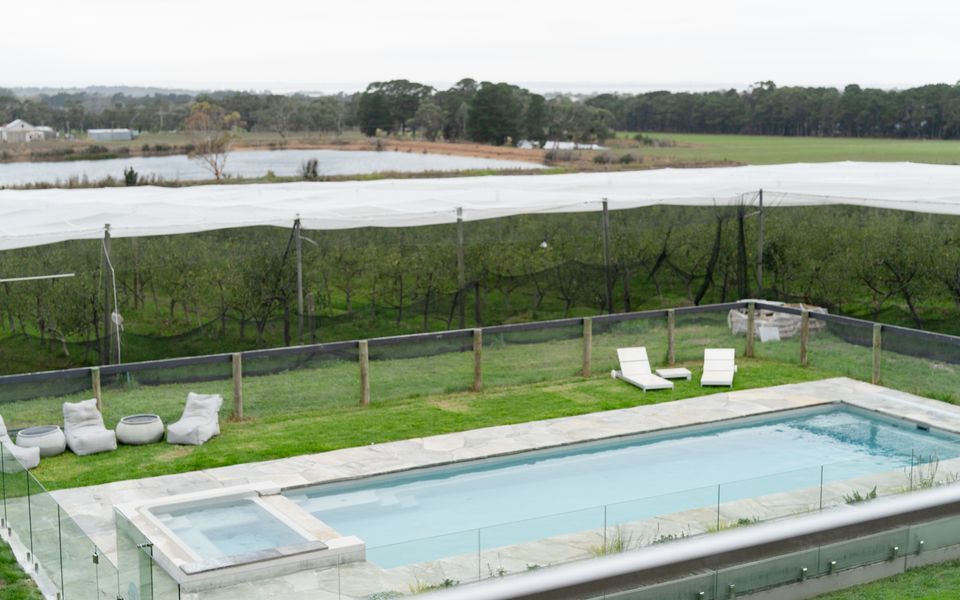 Pepper Paddocks - Warehouse meets Farm Winter Special - stay 2 or more nights and get an extra night for Free ! Available May 2026 - August 2026