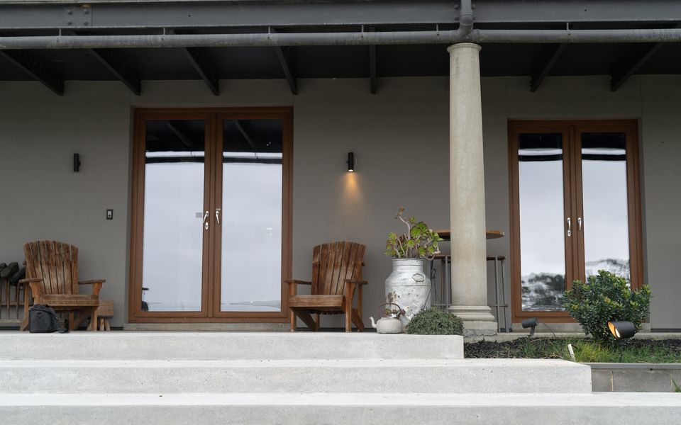 Pepper Paddocks - Warehouse meets Farm Winter Special - stay 2 or more nights and get an extra night for Free ! Available May 2026 - August 2026