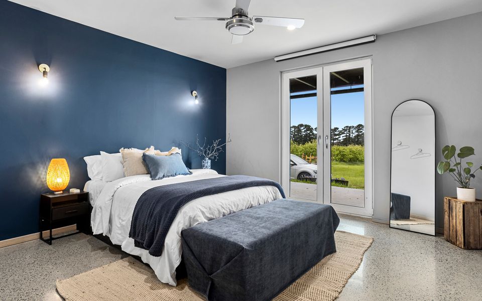 Pepper Paddocks - Warehouse meets Farm