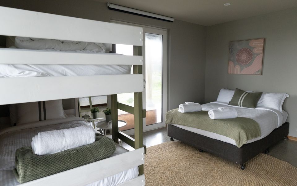 Pepper Paddocks - Warehouse meets Farm Winter Special - stay 2 or more nights and get an extra night for Free ! Available May 2026 - August 2026