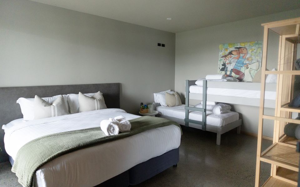 Pepper Paddocks - Warehouse meets Farm Winter Special - stay 2 or more nights and get an extra night for Free ! Available May 2026 - August 2026