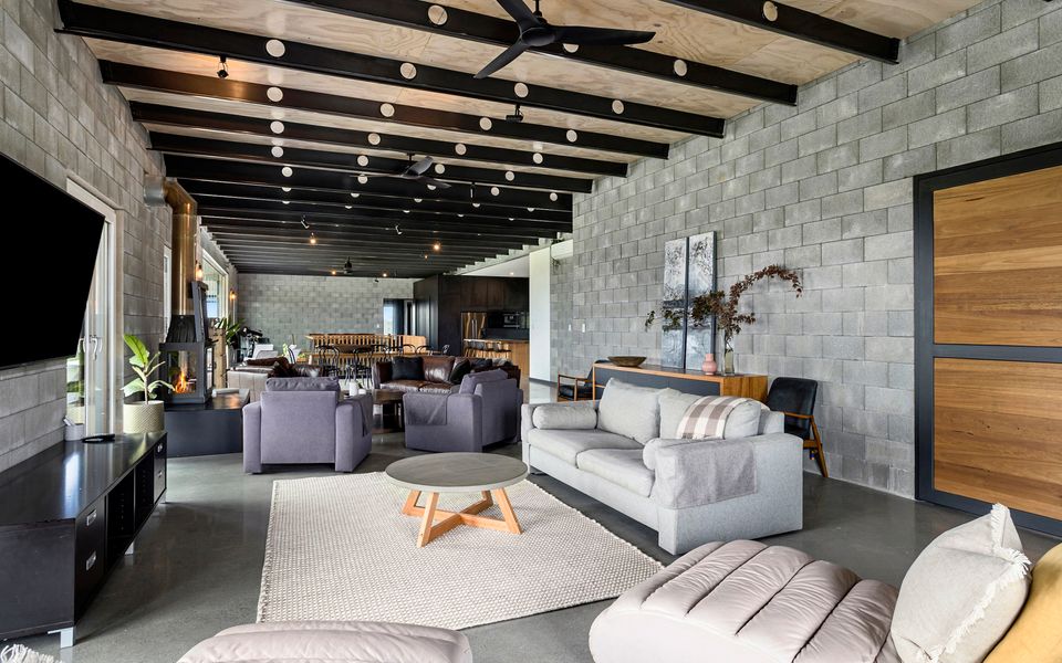 Pepper Paddocks - Warehouse meets Farm