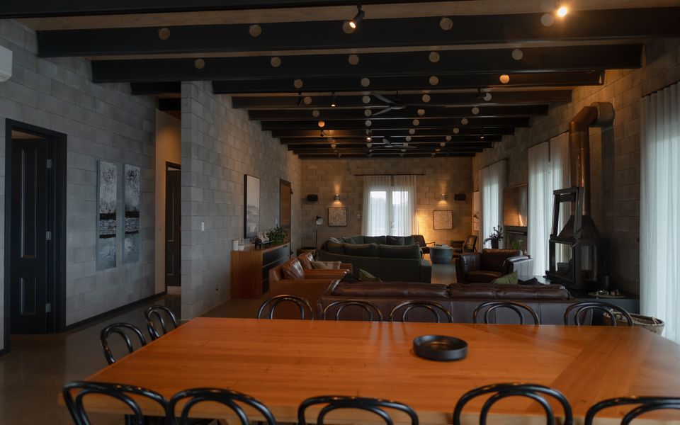 Pepper Paddocks - Warehouse meets Farm Winter Special - stay 2 or more nights and get an extra night for Free ! Available May 2026 - August 2026