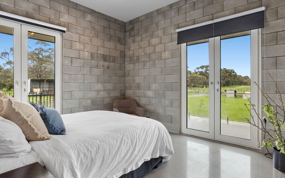 Pepper Paddocks - Warehouse meets Farm