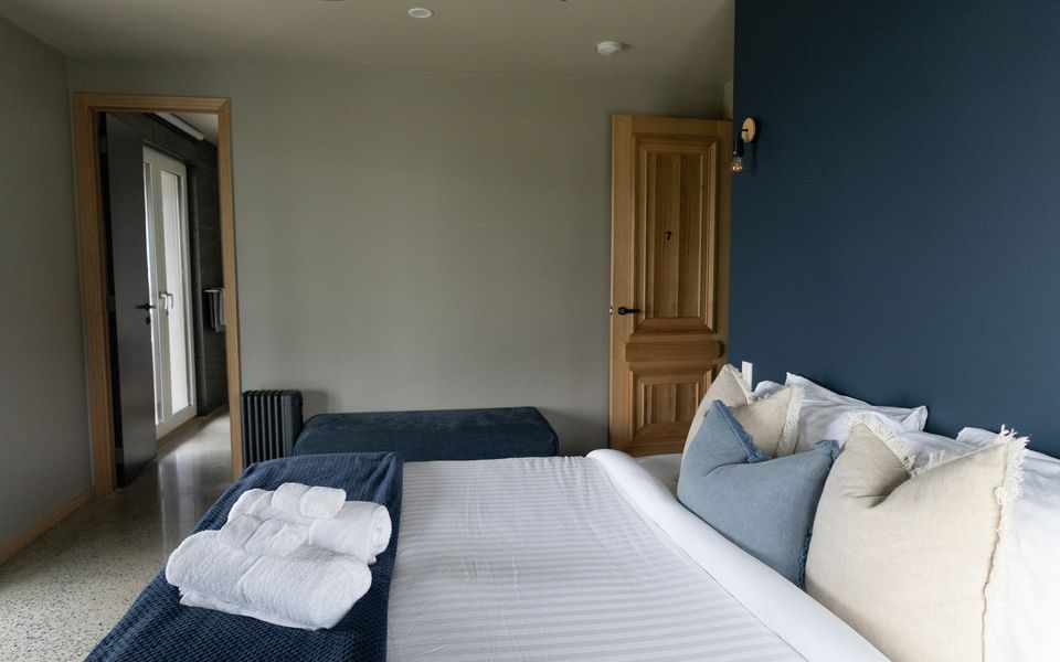Pepper Paddocks - Warehouse meets Farm Winter Special - stay 2 or more nights and get an extra night for Free ! Available May 2026 - August 2026