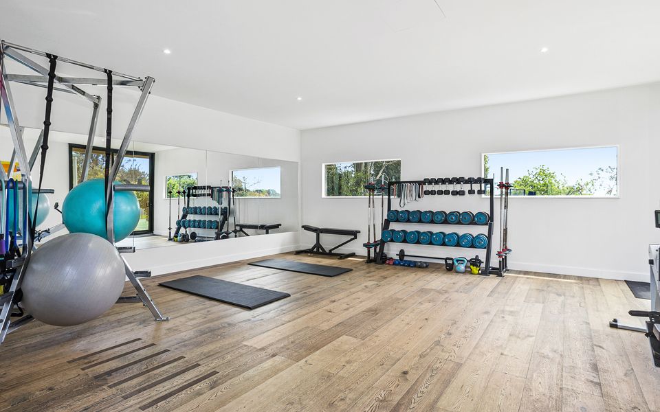 Tennis, Swimming and Outdoor Entertaining