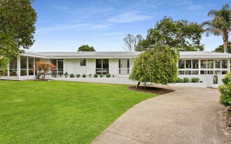 Grand Design - Pool, Spa, Playground