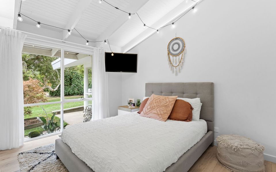 Grand Design - Pool, Spa, Playground