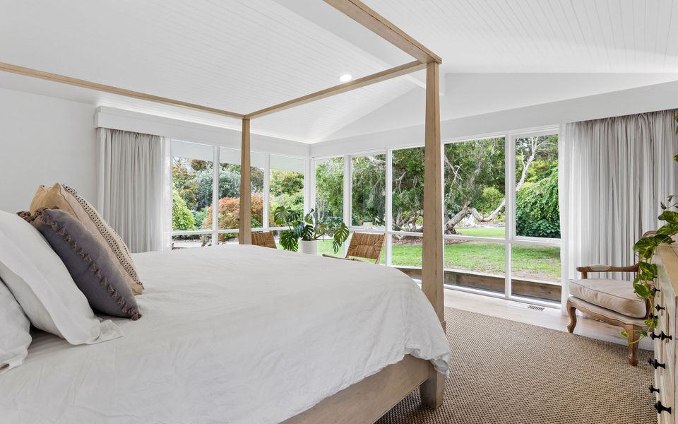 Grand Design - Pool, Spa, Playground