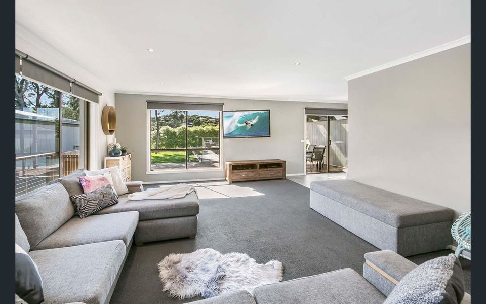 Family Entertainer With Swimming Pool - Rye