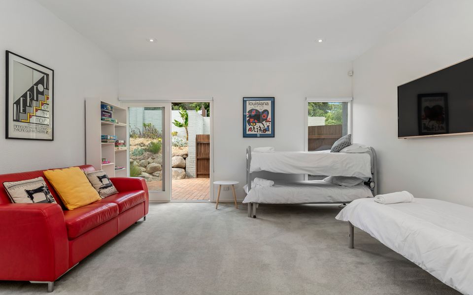 4 Bedroom House - 300m to Mt Martha Beach and Village