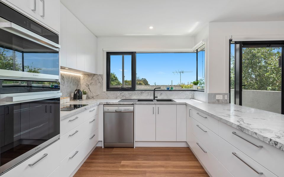 4 Bedroom House - 300m to Mt Martha Beach and Village