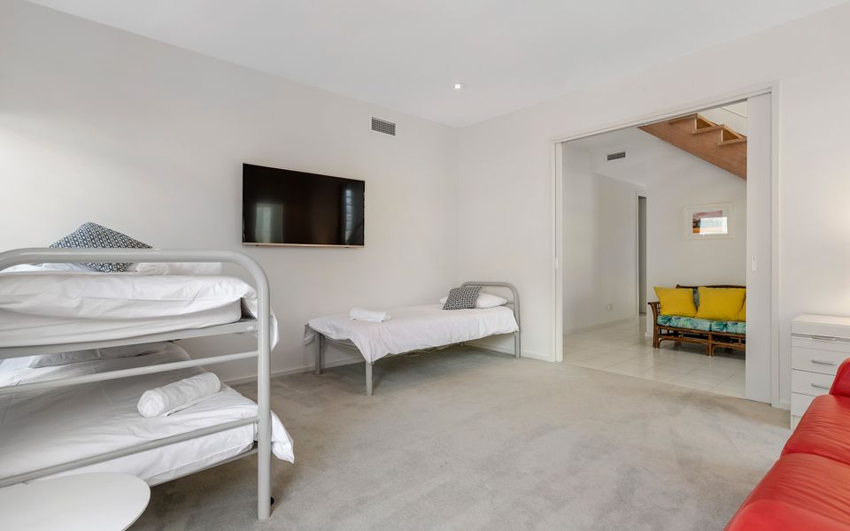 4 Bedroom House - 300m to Mt Martha Beach and Village