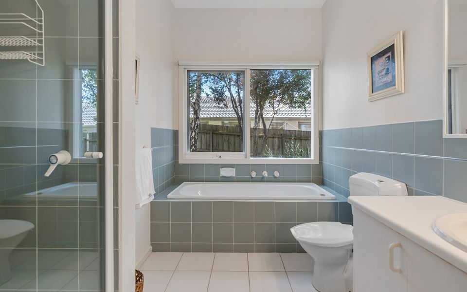 4 Bedroom House - 300m to Mt Martha Beach and Village