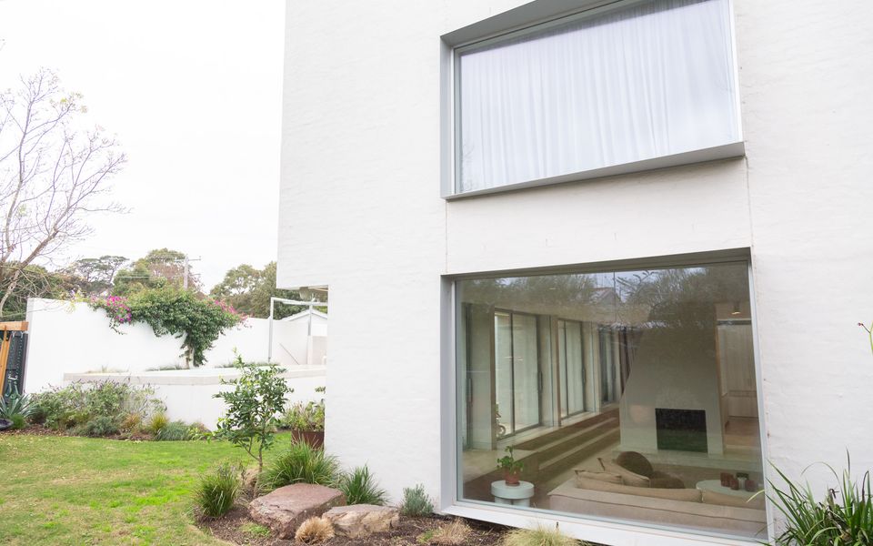 Moderna Mornington with Swimming Pool