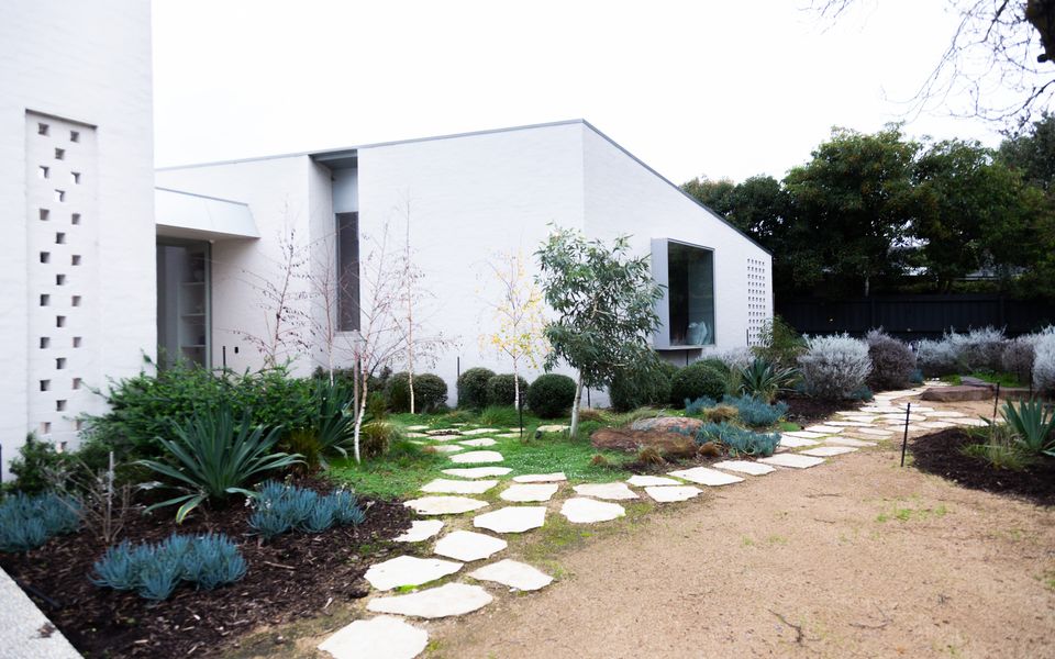 Moderna Mornington with Swimming Pool