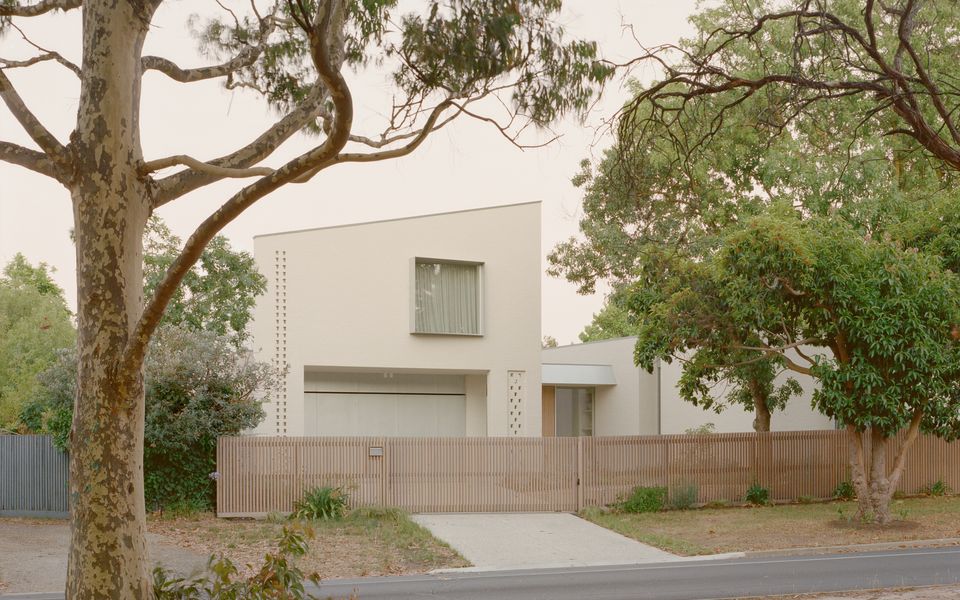 Moderna Mornington with Swimming Pool