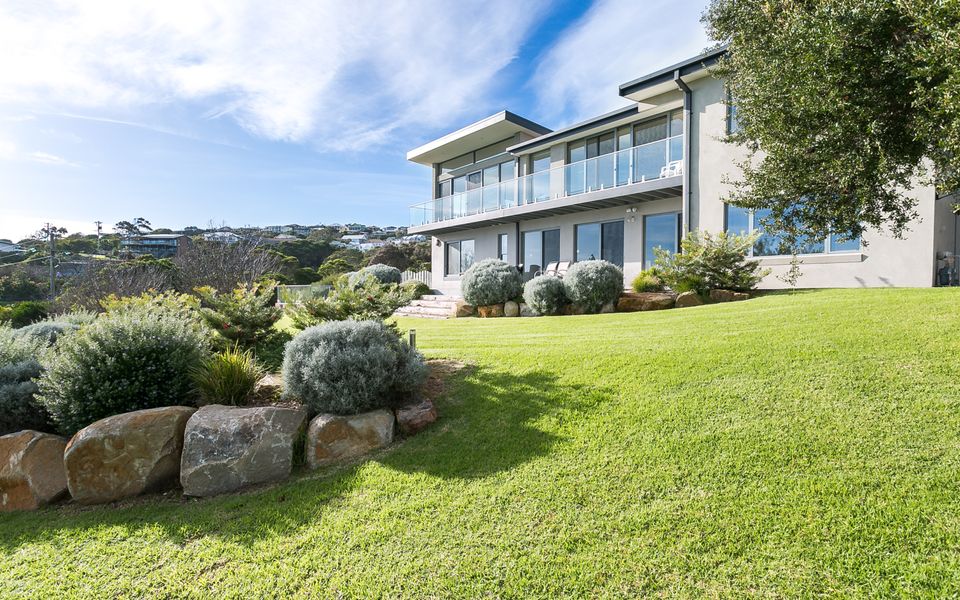 Guineys - Mount Martha - Pool, Tennis Courts, Beach Box