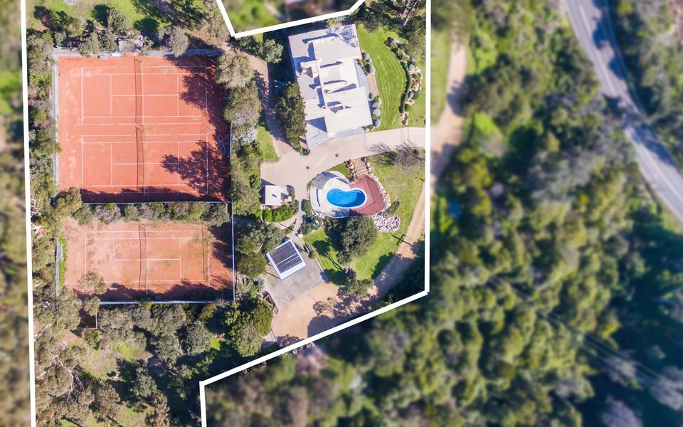 Guineys - Mount Martha - Pool, Tennis Courts, Beach Box