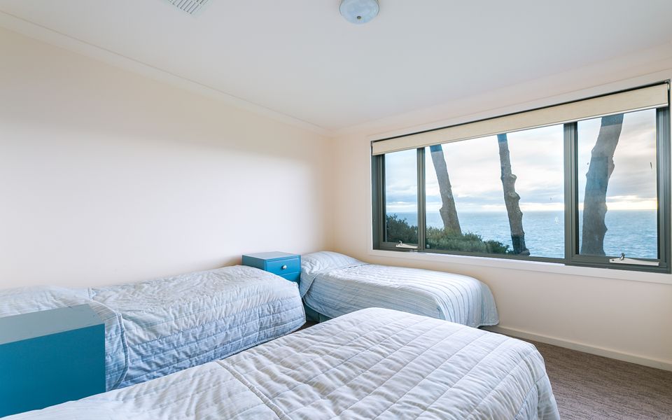 Guineys - Mount Martha - Pool, Tennis Courts, Beach Box