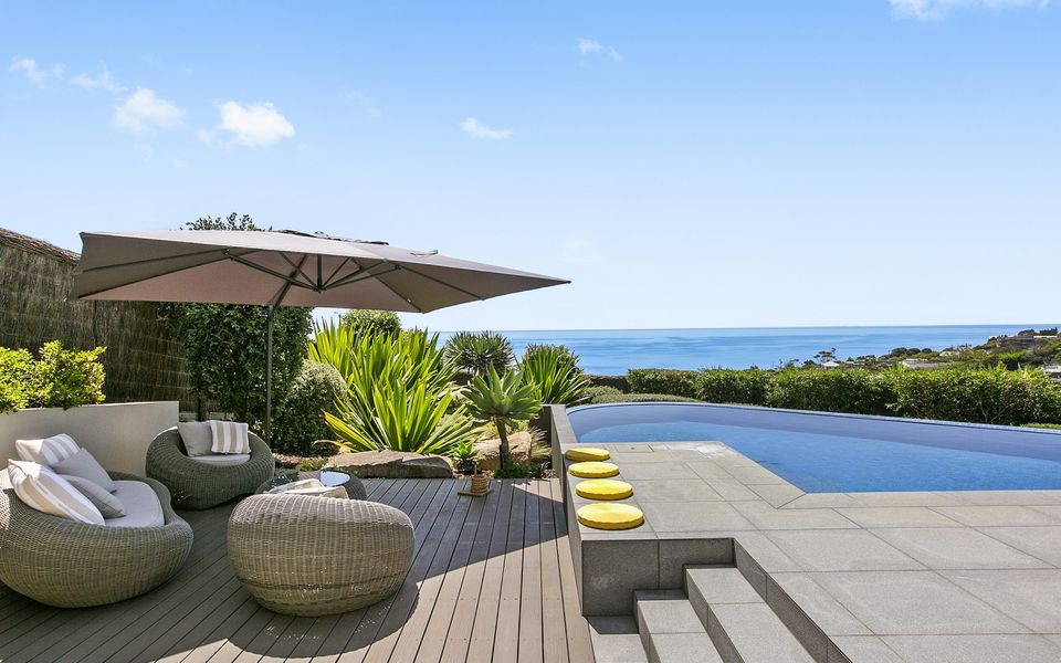 Akyra - Resort Accommodation In Mt Martha