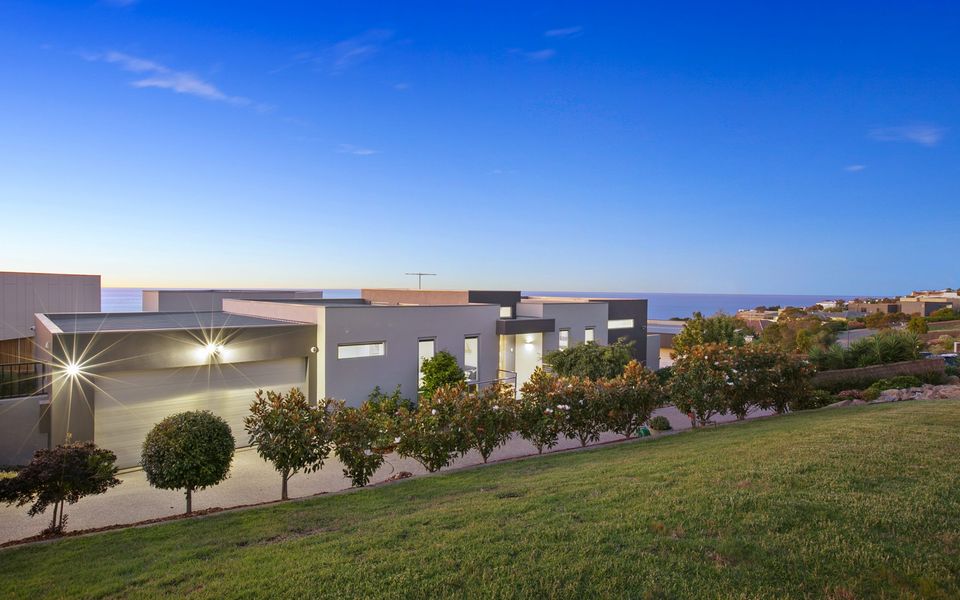 Akyra - Resort Accommodation In Mt Martha