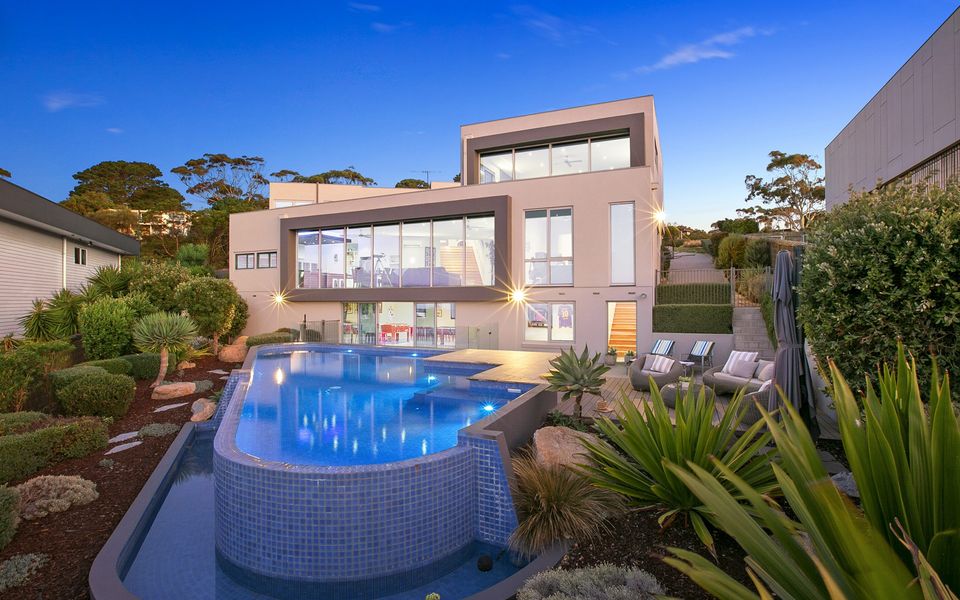 Akyra - Resort Accommodation In Mt Martha