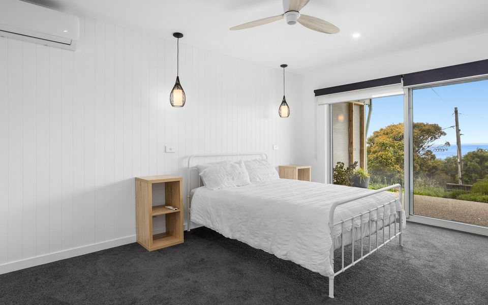 Mccrae Family Beach House - Bay Views - Swimming Pool - Air Con