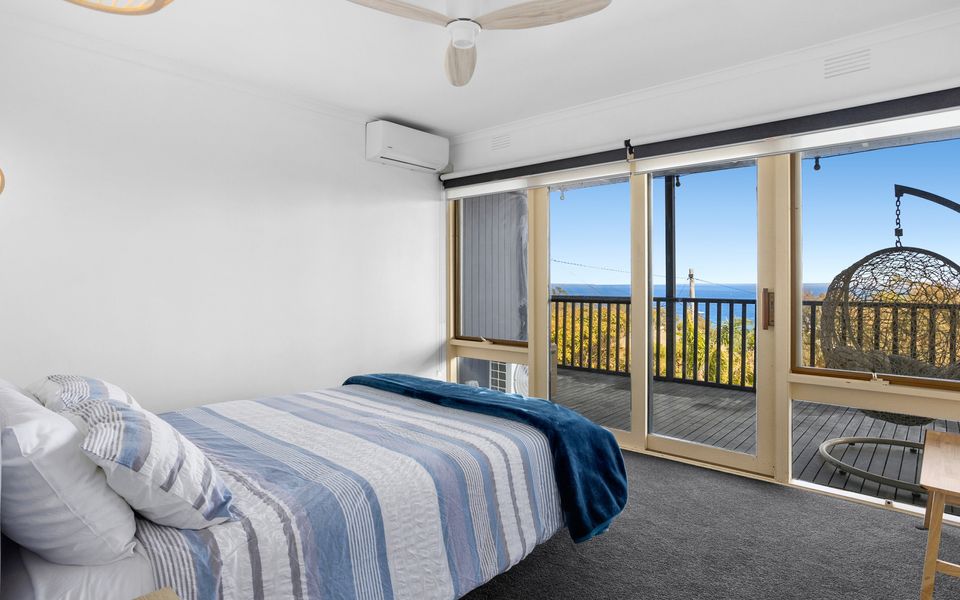 Mccrae Family Beach House - Bay Views - Swimming Pool - Air Con
