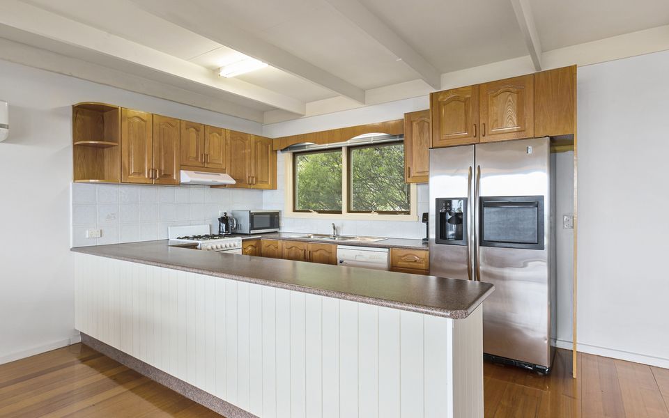 Mccrae Family Beach House - Bay Views - Swimming Pool - Air Con