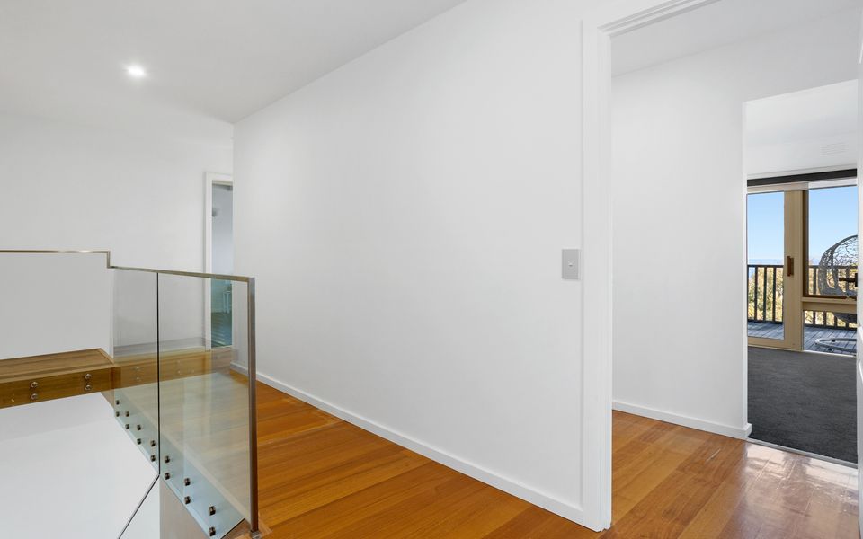 Mccrae Family Beach House - Bay Views - Swimming Pool - Air Con