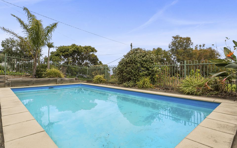 Mccrae Family Beach House - Bay Views - Swimming Pool - Air Con