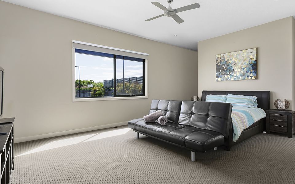 Outdoor Fun In The Sun - Swimming Pool and Tennis Court