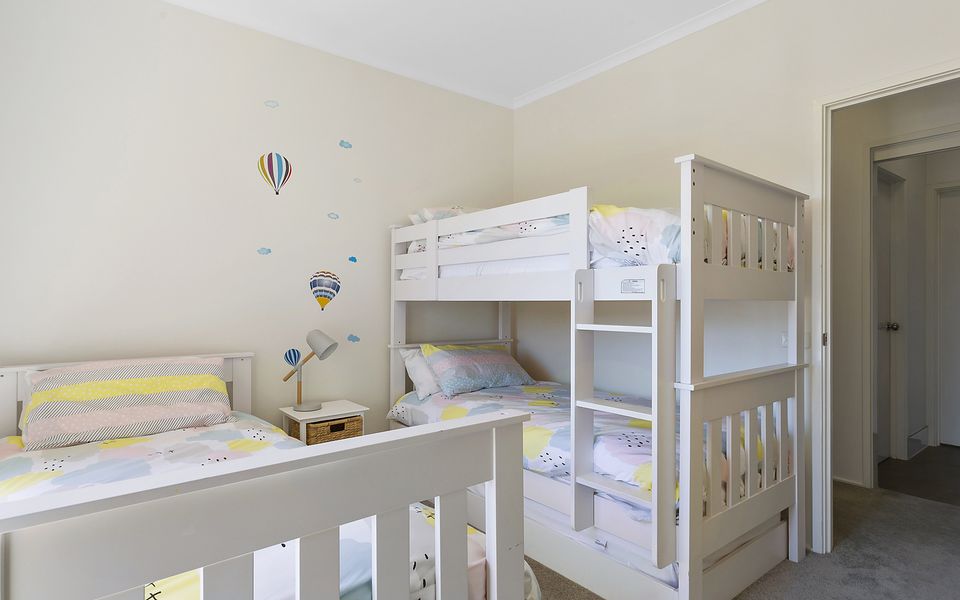 Panorama Bay - 4 Bedrooms, Large Entertaining Deck with Panoramic Bay Views