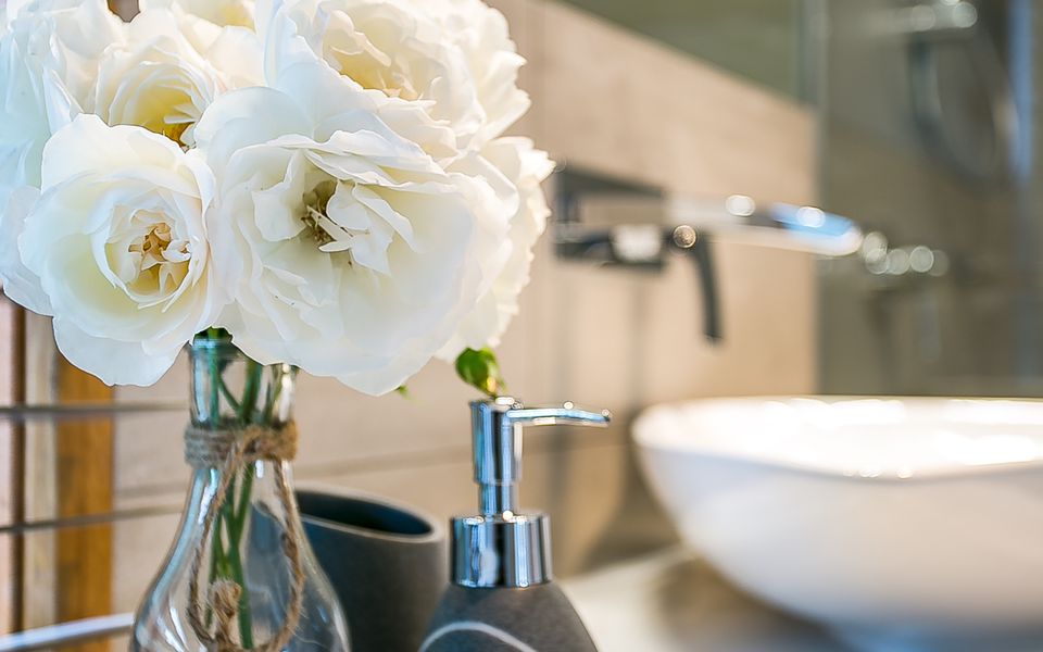 Sea & Tree - Double Storey With Bay Views