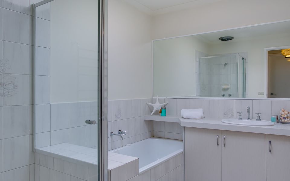 Beauty Between The Beaches - Blairgowrie