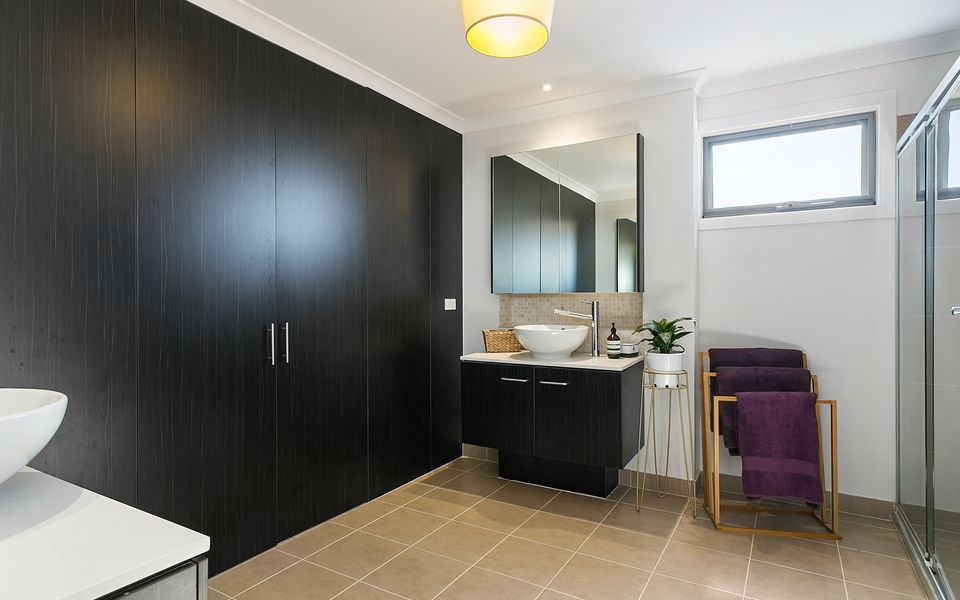 Tranquil Family Friendly, City/Bay Views, Pool and Spa - Mt Martha