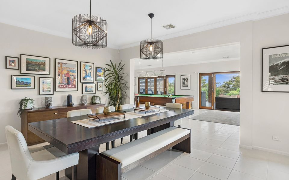 Tranquil Family Friendly, City/Bay Views, Pool and Spa - Mt Martha