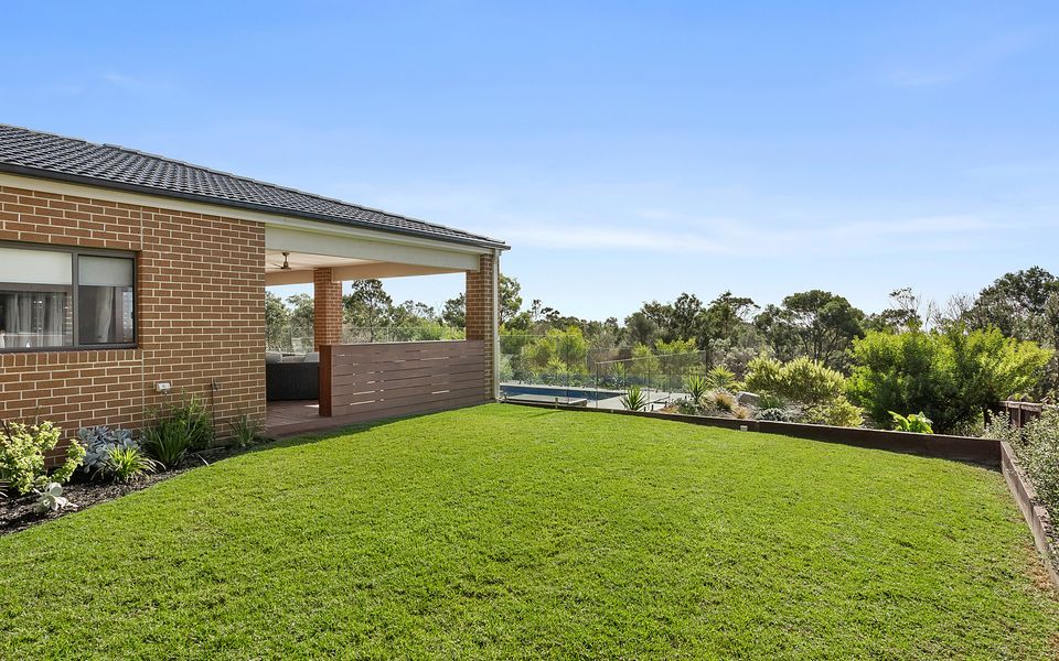 Tranquil Family Friendly, City/Bay Views, Pool and Spa - Mt Martha
