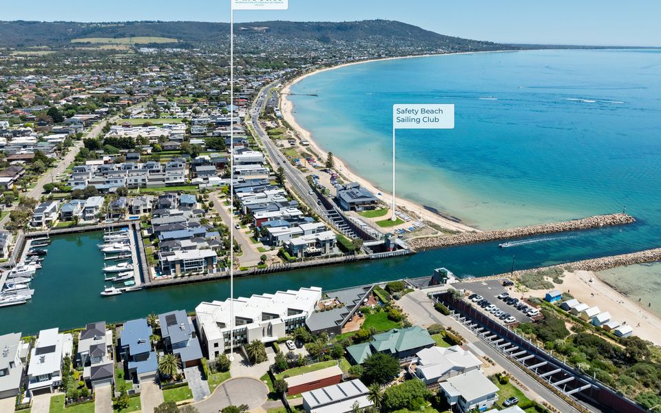Where The Bay Meets The Marina - Family Holiday - Safety Beach