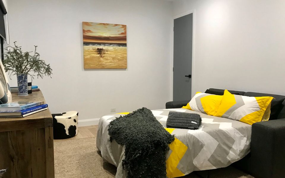 Brand New Family Eco House - Rye