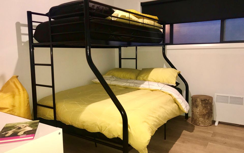 Brand New Family Eco House - Rye